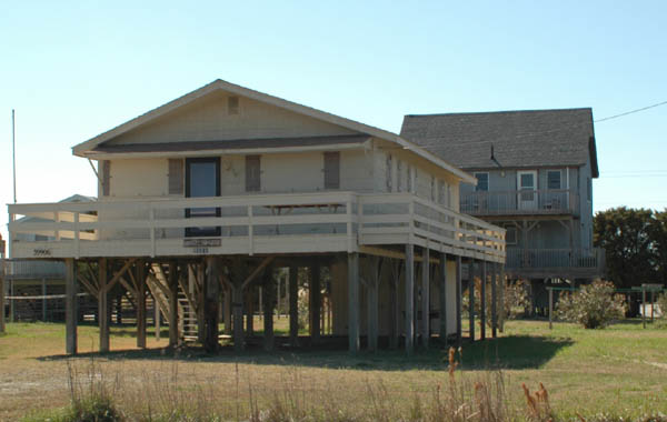 CH House on stilts